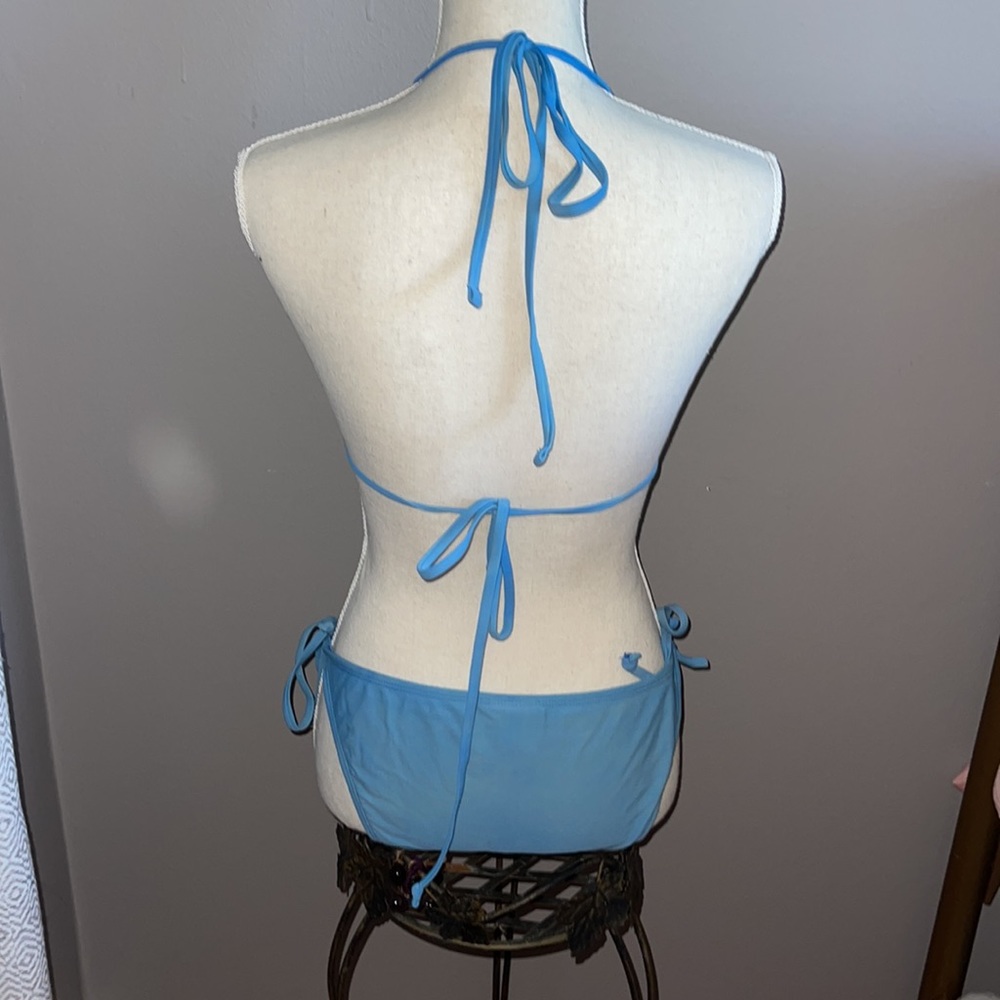 Simple Blue Bikini - Picture 2 of 2